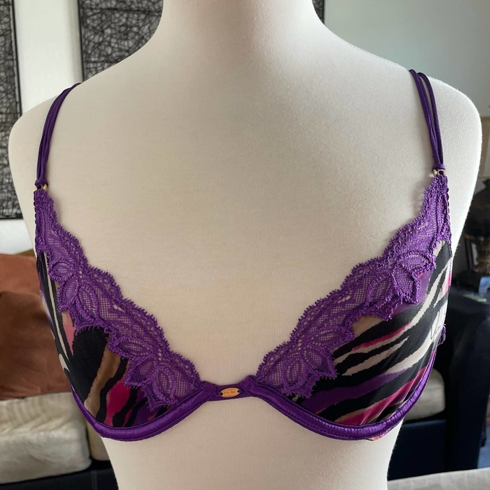 Victoria’s Secret Very Sexy Purple Black Lace Bra Nylon Spandex 34B